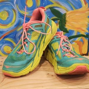 Hoka Street Runners